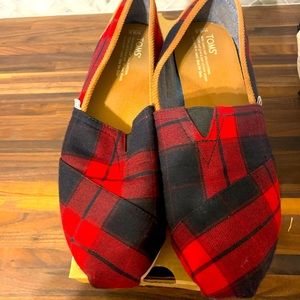 Toms plaid slip ons